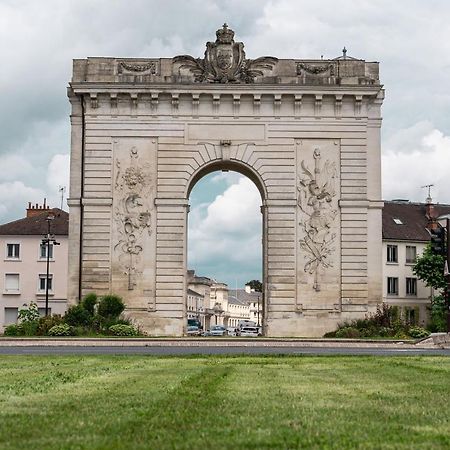 Apartament Le Petit Leon Châlons-en-Champagne Zewnętrze zdjęcie