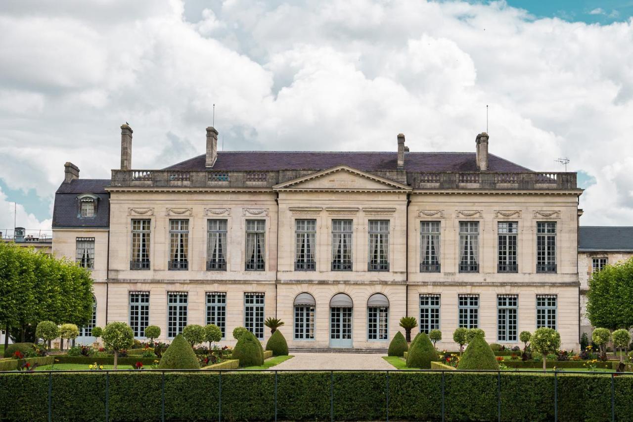 Apartament Le Petit Leon Châlons-en-Champagne Zewnętrze zdjęcie