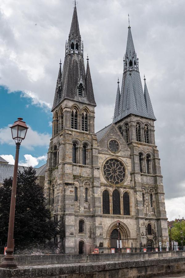 Apartament Le Petit Leon Châlons-en-Champagne Zewnętrze zdjęcie